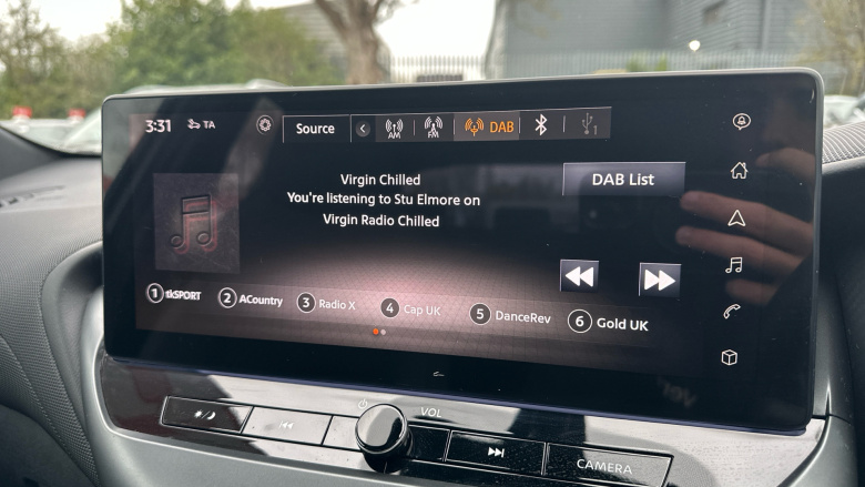 Nissan Juke 1.0 DiG-T N-Connecta 5dr DCT Petrol Hatchback